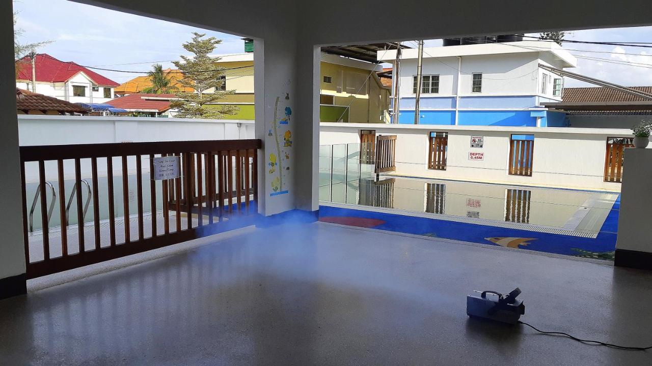 Sunshine Lodge Kuantan Esterno foto