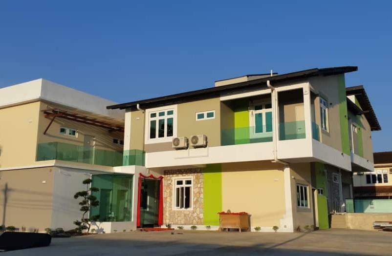 Sunshine Lodge Kuantan Esterno foto