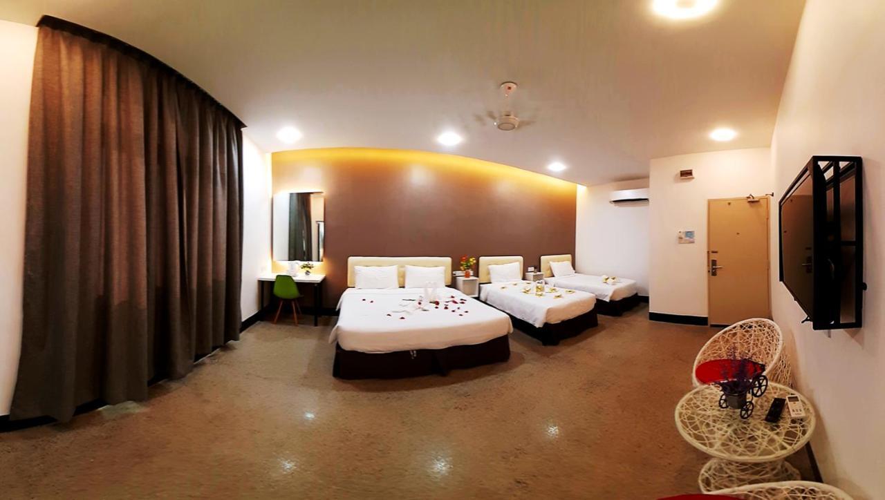 Sunshine Lodge Kuantan Esterno foto